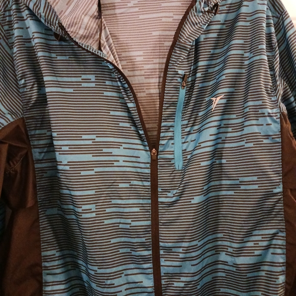 💙 Old Navy Active Wear Jacket with hood. Size Large - Picture 4 of 4